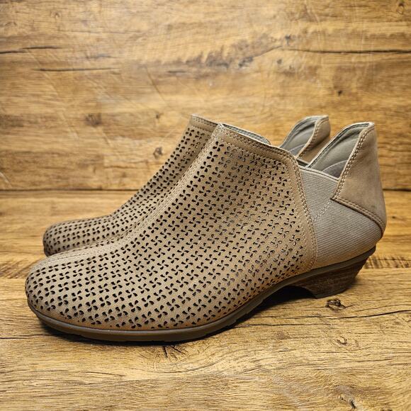 Abeo Nevis Tan Perforated Leather stretch Ankle Bootie boot size 7.5 Womens - Picture 9 of 11